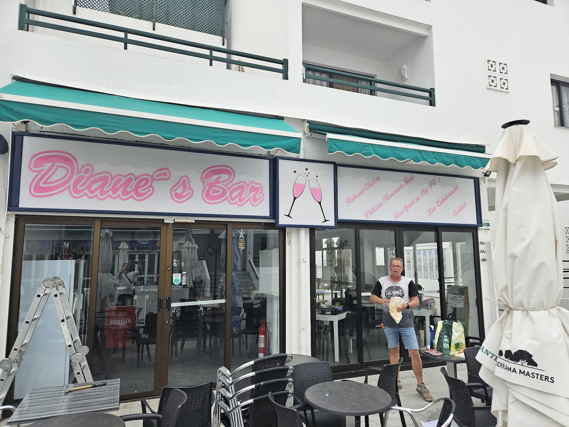 Diane's Bar