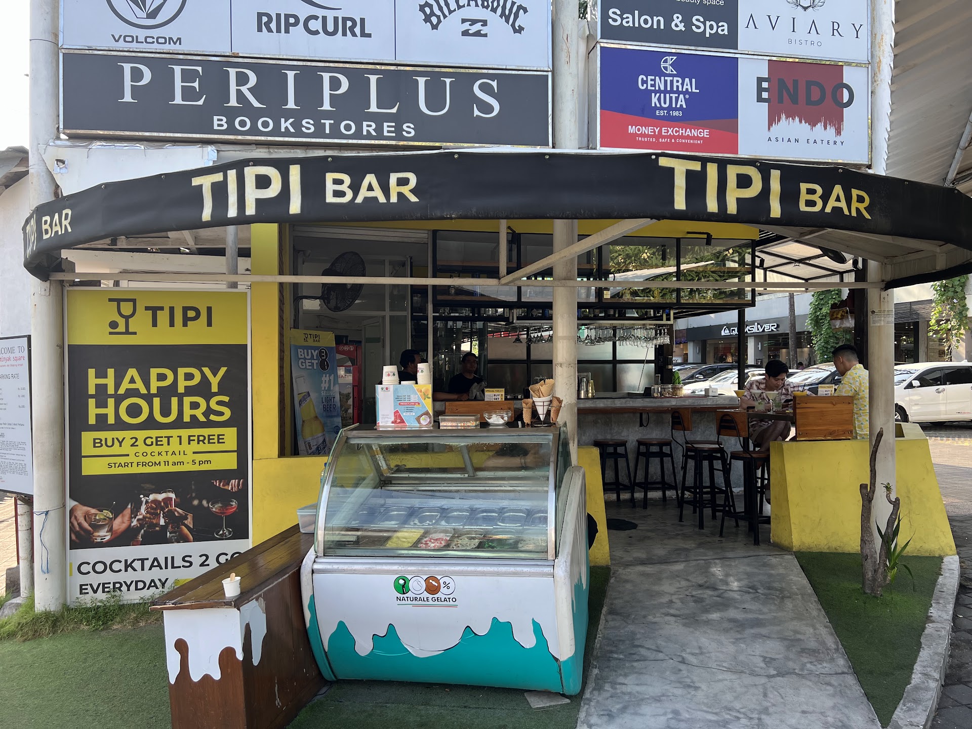 Tipi Bar