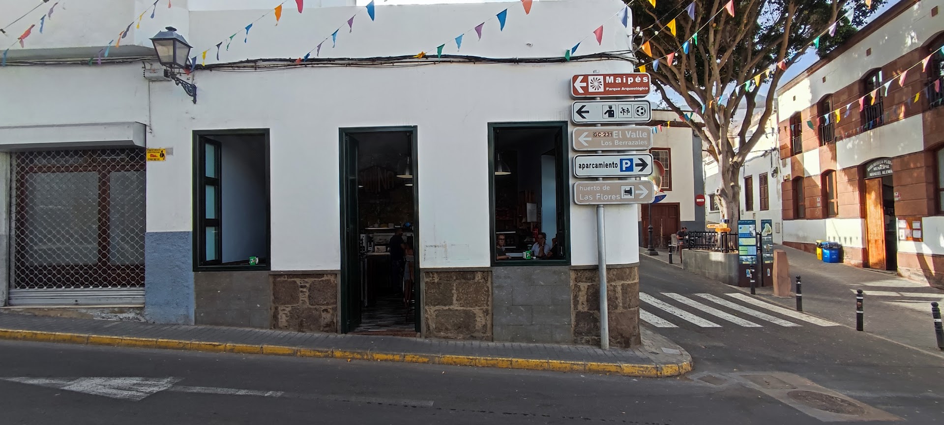 Cafetería La Esquina