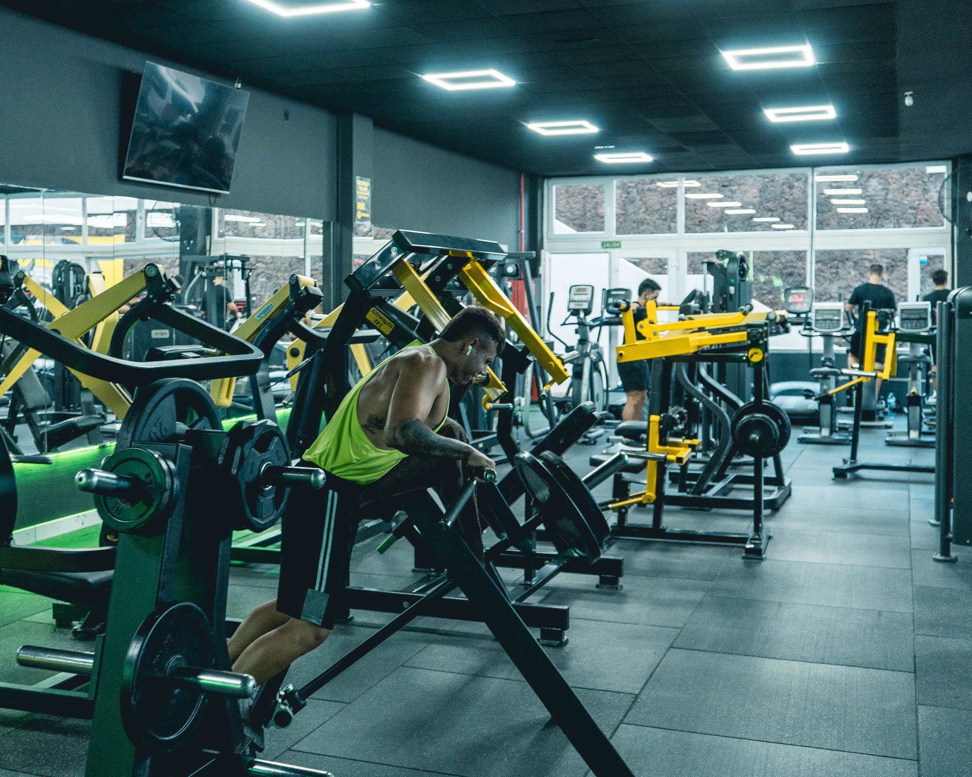 Gimnasio Arnold Fit Gym Los Cristianos