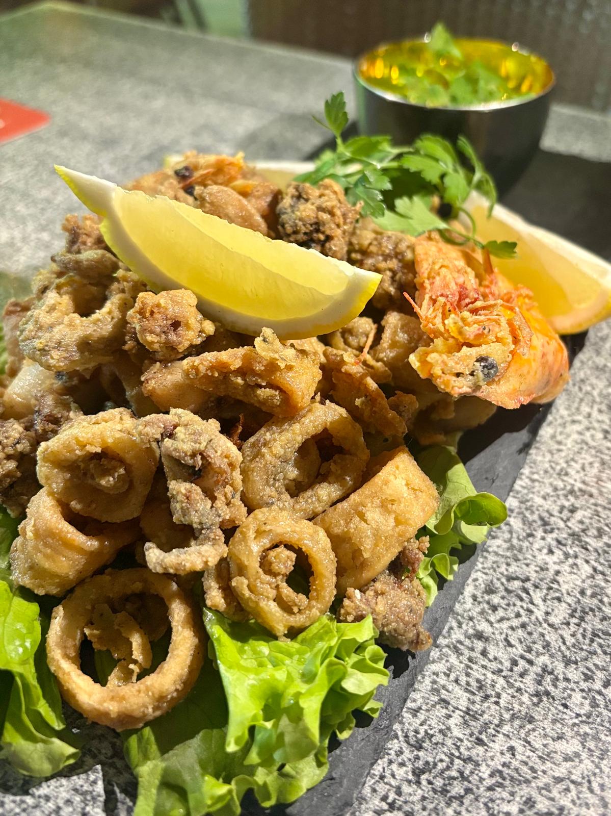 BAMBOLEO SPORTS BAR