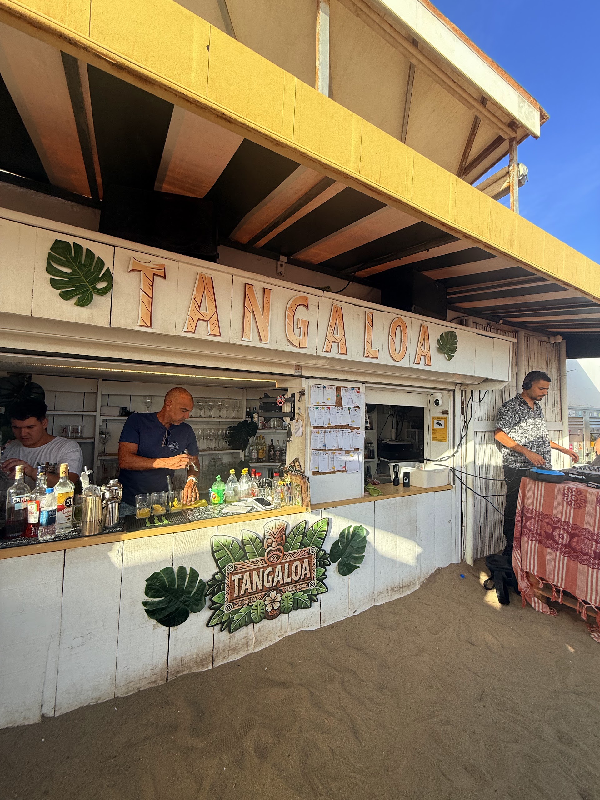 Tangaloa Beach Bar