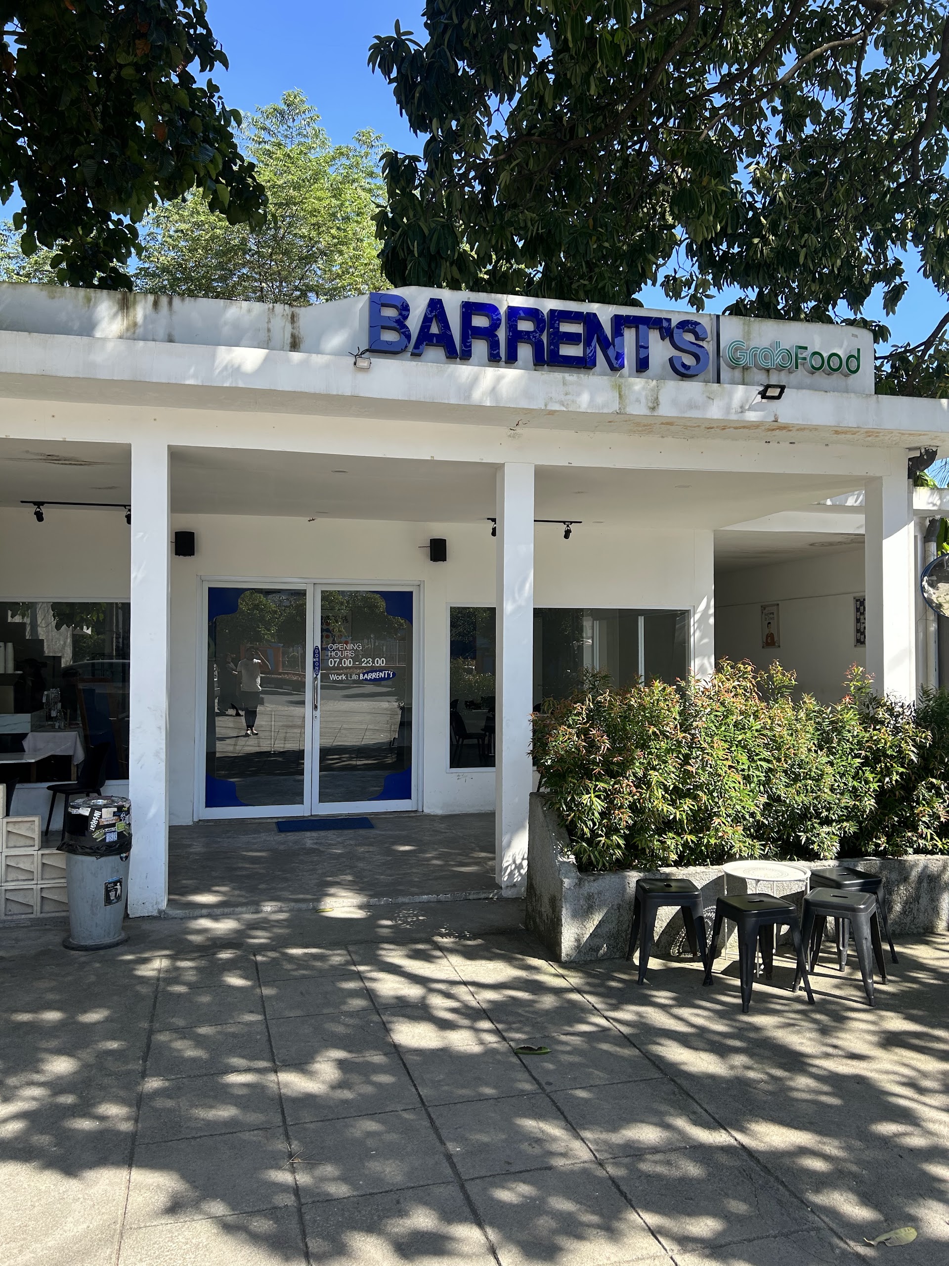Barrent's Coffee and Space