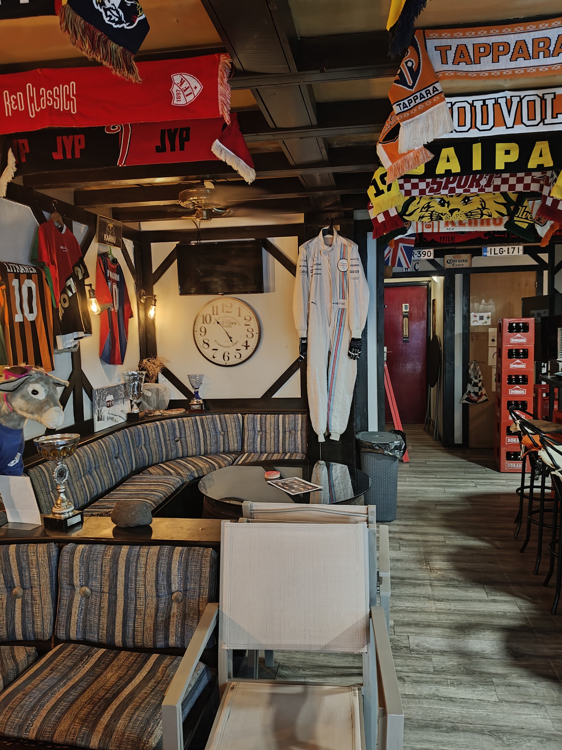Bar Corona