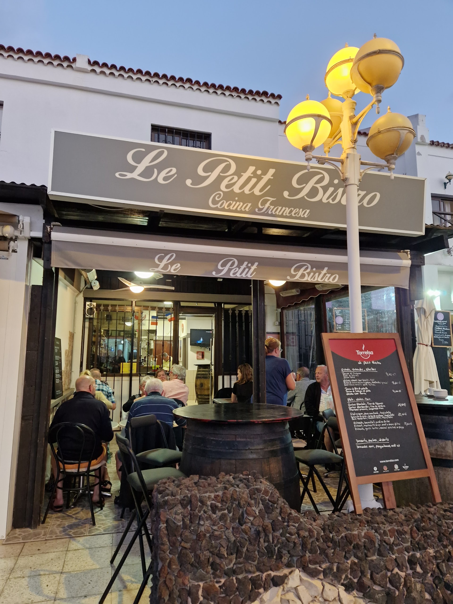 Le Petit Bistro Costa del Silencio