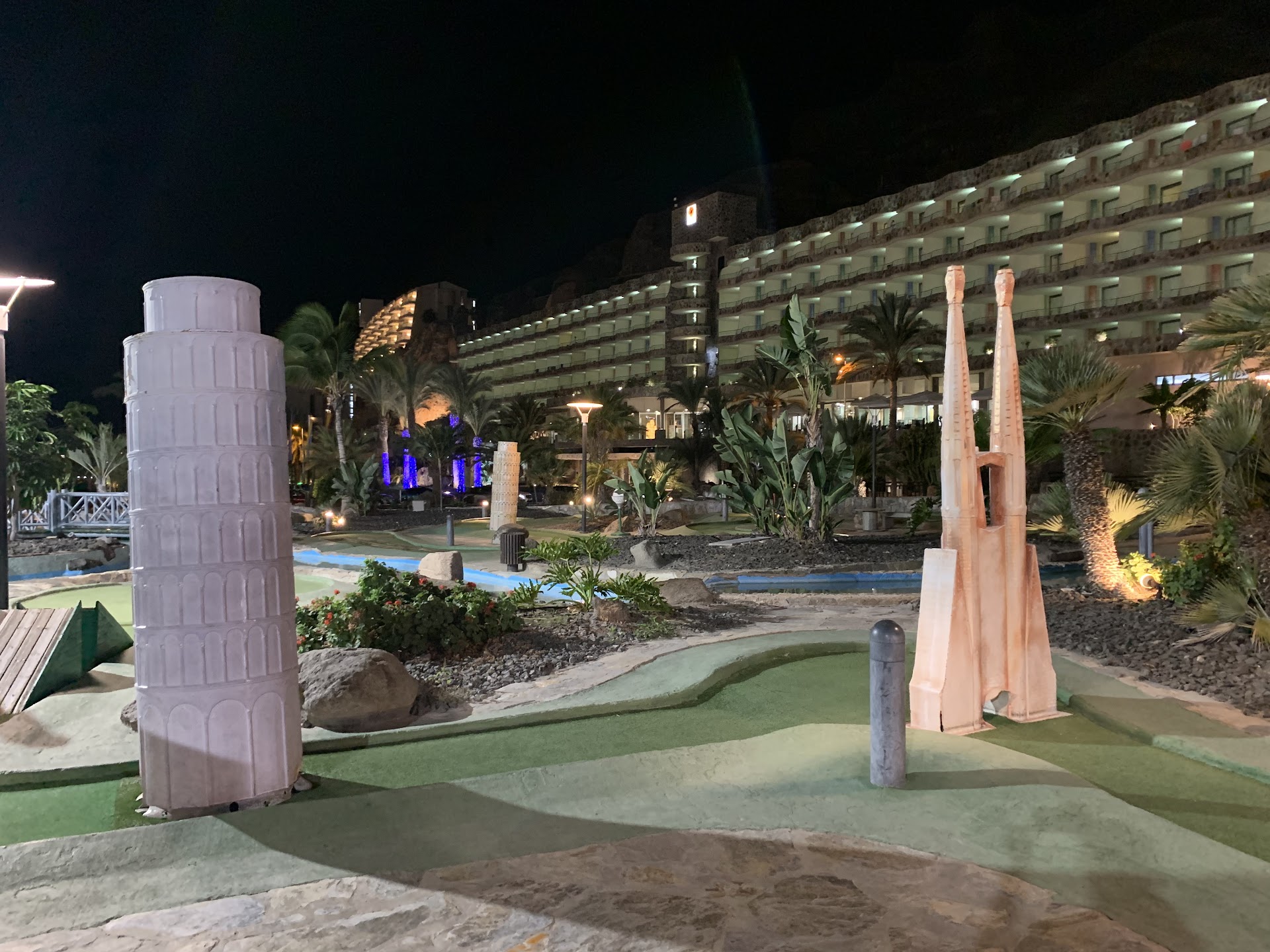 Minigolf w Taurito