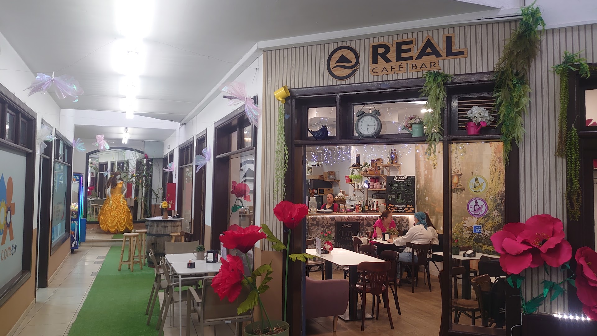 Real Café Bar