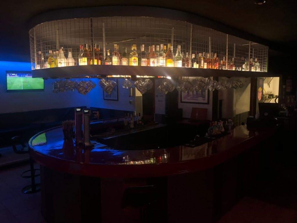 SAXOS KARAOKE DISCO SHISHA BAR