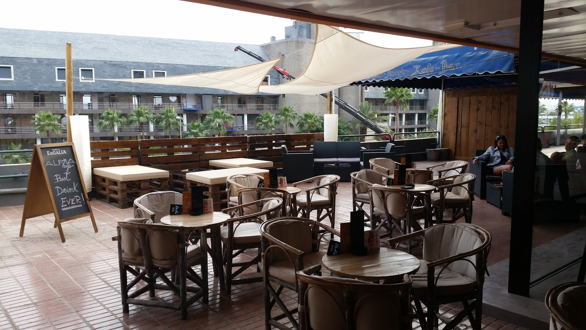Alma Cafe