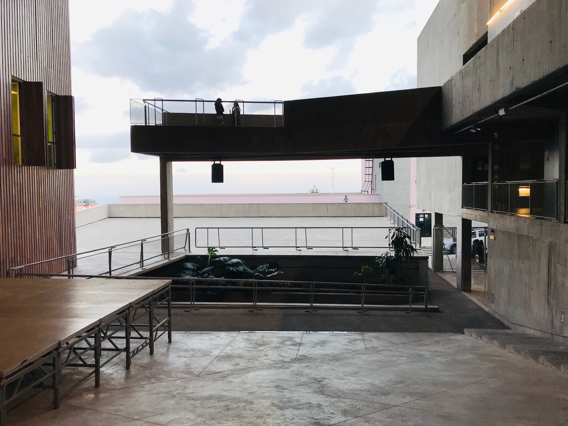 Estrellas Theatre School