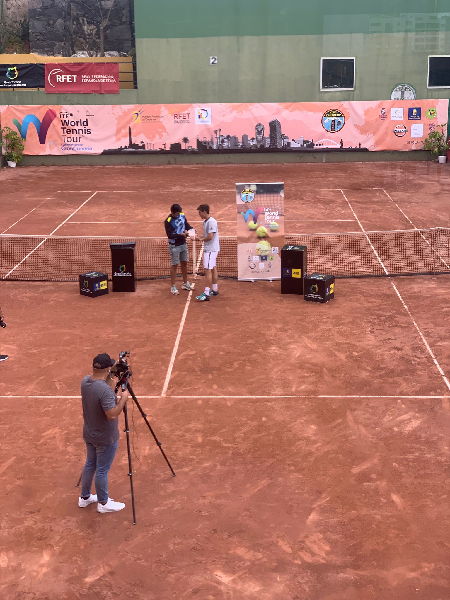 Club Tamarasit Tenis-Pádel y Cafetería